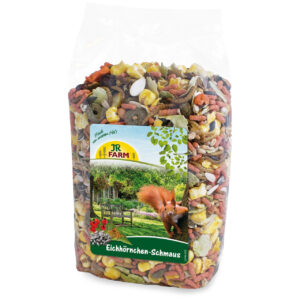 JR FARM GARDEN TREAT FULL BALANCE. FOOD FOR SQUIRRELS WITH SEEDS, NUTS AND ANIMAL PROTEIN (6*600gr.)